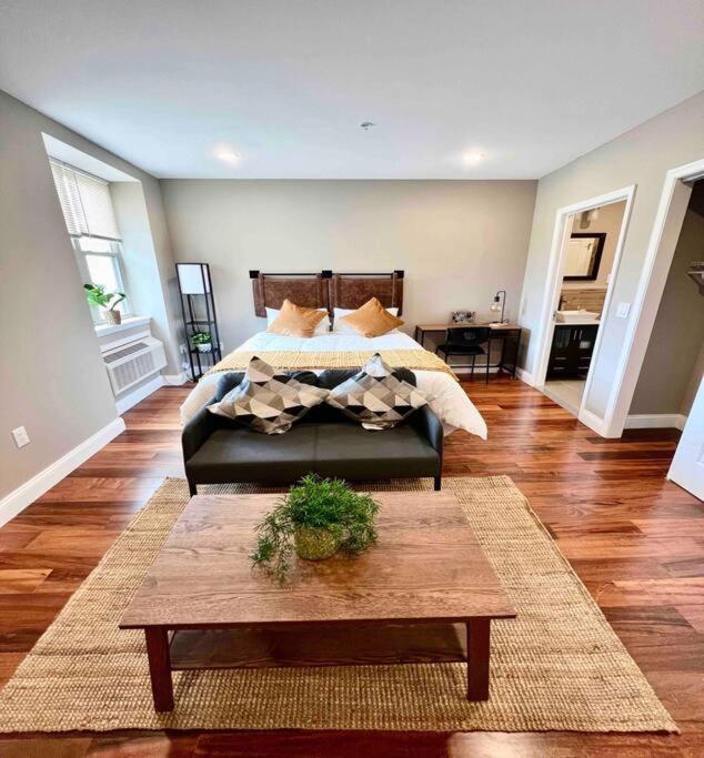 Apartamento 402 Stylish Luxe At Center Self Check-in